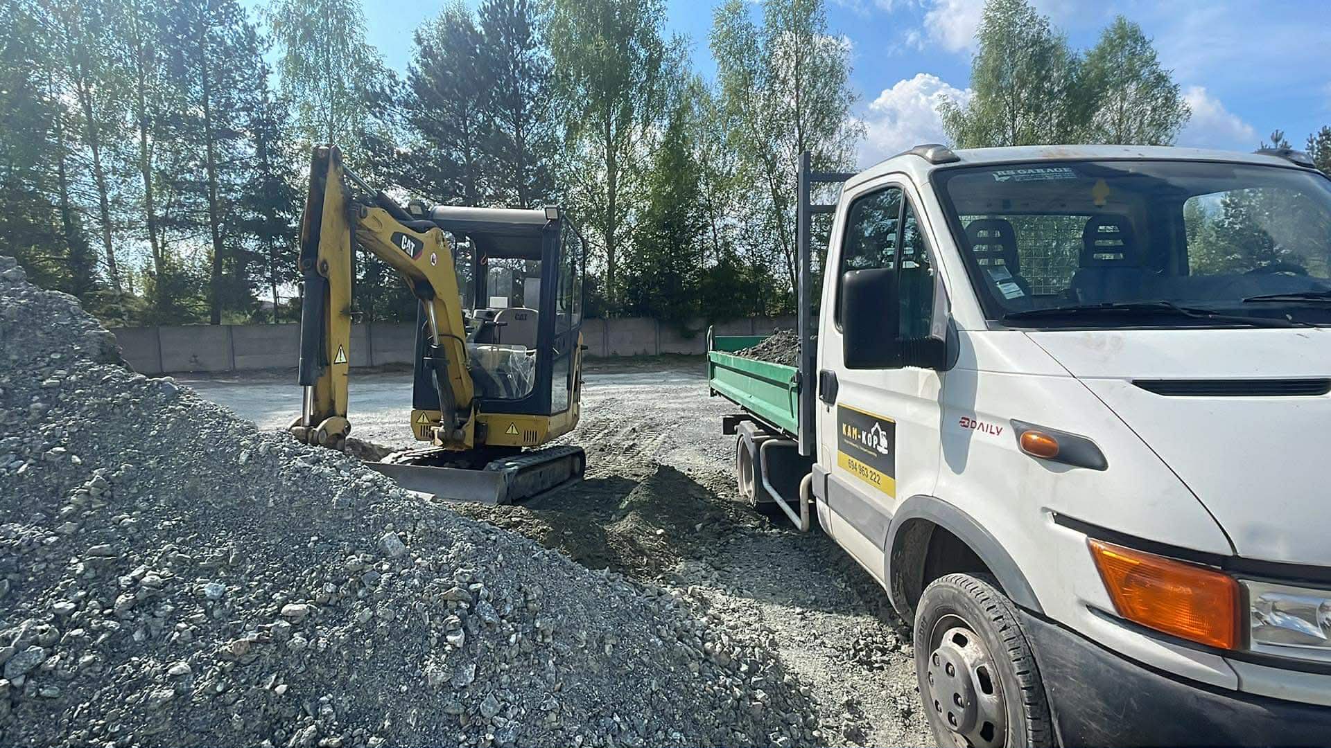 Realizacja 7 robót ziemnych, przyłączy i usług geodezyjnych KAM-KOP & GEOPRO