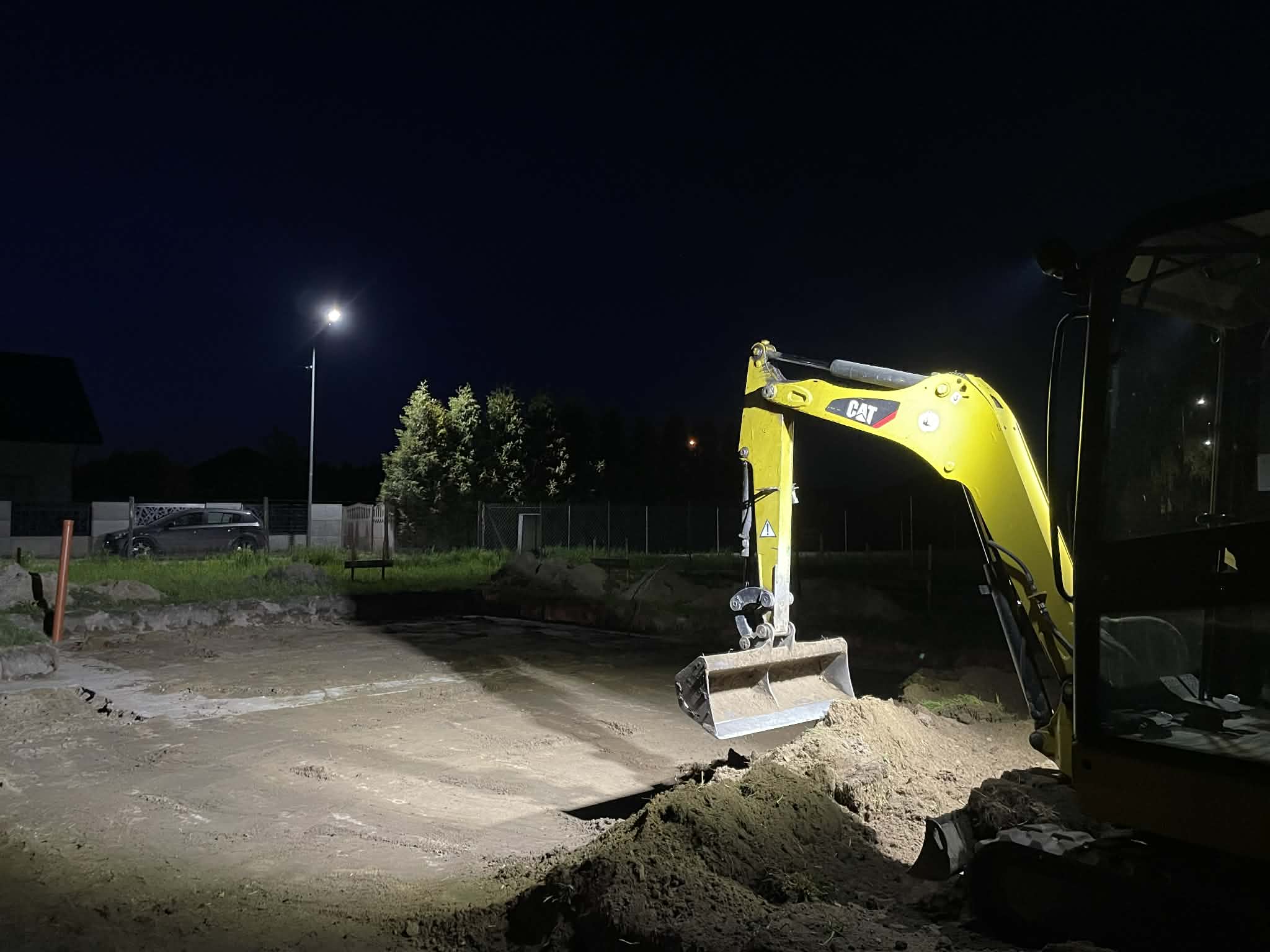 Realizacja 11 robót ziemnych, przyłączy i usług geodezyjnych KAM-KOP & GEOPRO